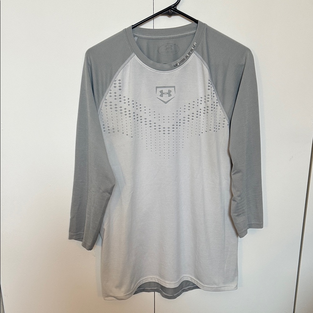 Under Armour Light Gray Raglan Tee